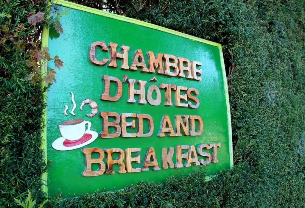 En Bord De Seine Bed and Breakfast Duclair Exteriör bild